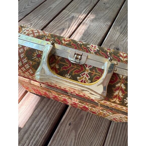 Vintage Tapestry Trunk Style Handbag - Made in Italy - Picture 4 of 10